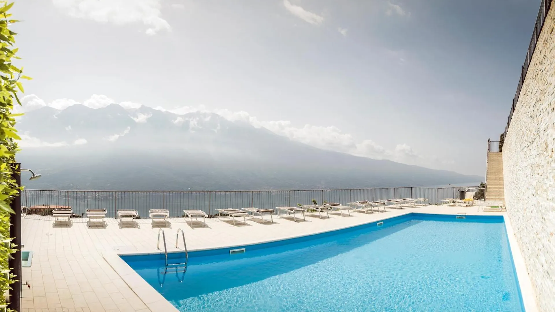 La Quiete 24 Lake View Apartment By Gardadomusmea Tremosine